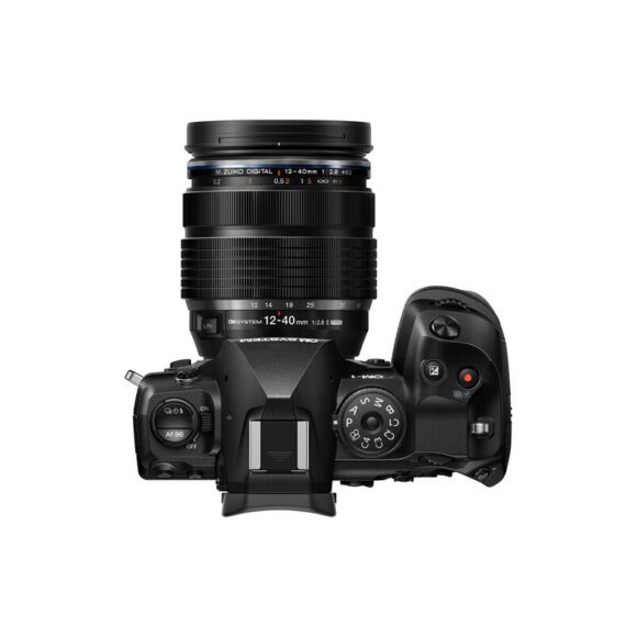 OM SYSTEM OM-1 MARK II | CÁMARA MIRRORLESS CON SENSOR DE 20MP - Imagen 2
