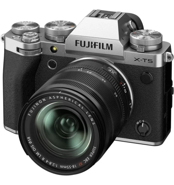 FUJIFILM X-T5 | XF18-55mm F2.8-4 Silver