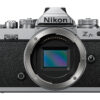 Kit de vlogging Cámara Nikon Z fc + NIKKOR Z DX 16-50mm f/3.5-6.3 VR (edición Silver)